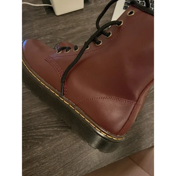 Sold Dr Martens Combat Boot Zavala Unisex  6/7 Cherry Red  Air wair Docs - Picture 4 of 8